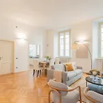 Casa Odescalchi Apartamento *